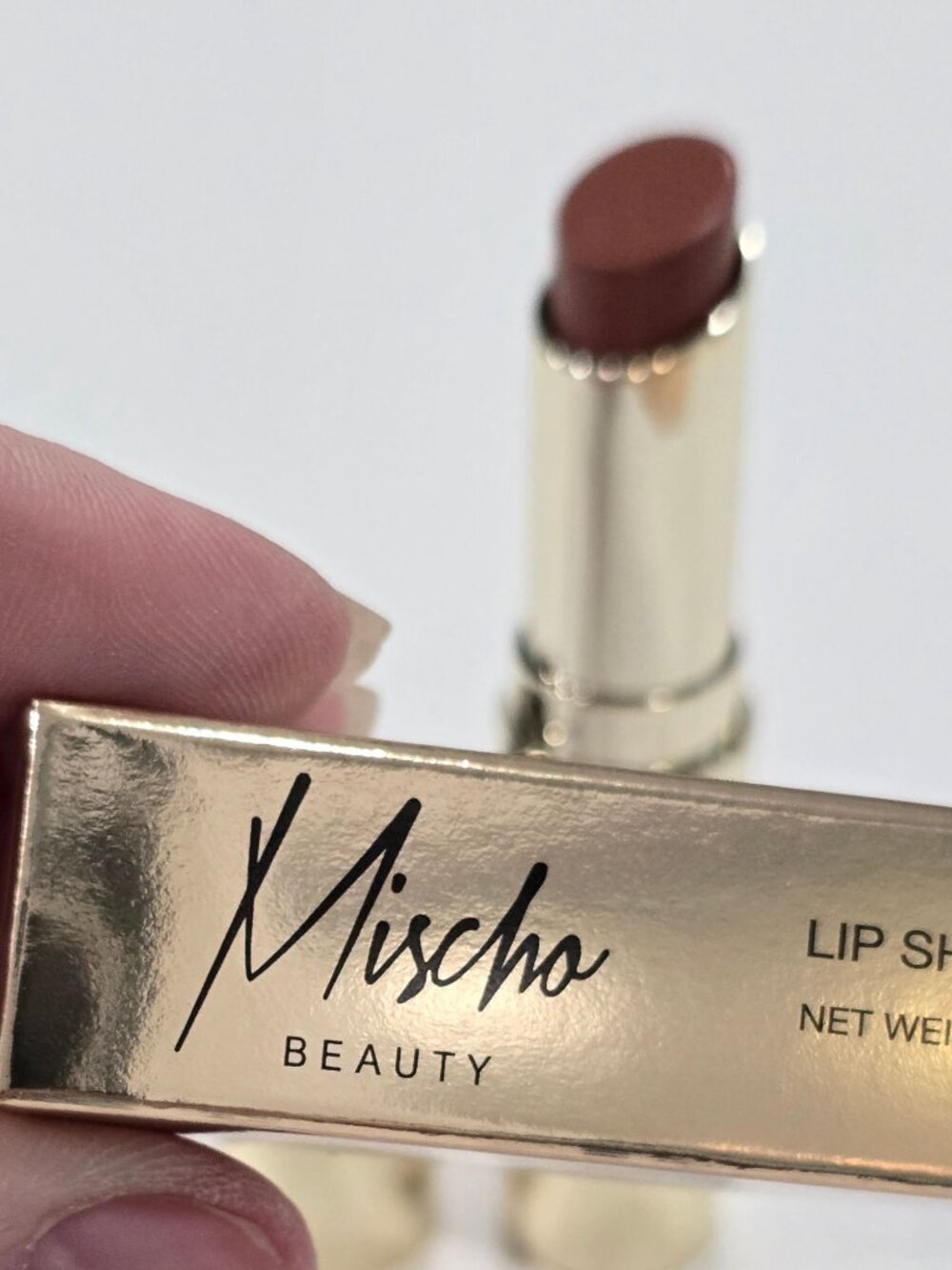 Mischo Beauty ✦ Lip Shine Balm ✦ Nude Brown Sheer Finish 2.8g Hydrating Glossy - Picture 4 of 8